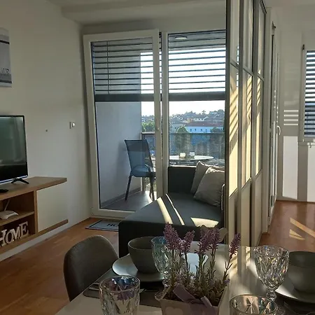 Koper's Door 아파트 *